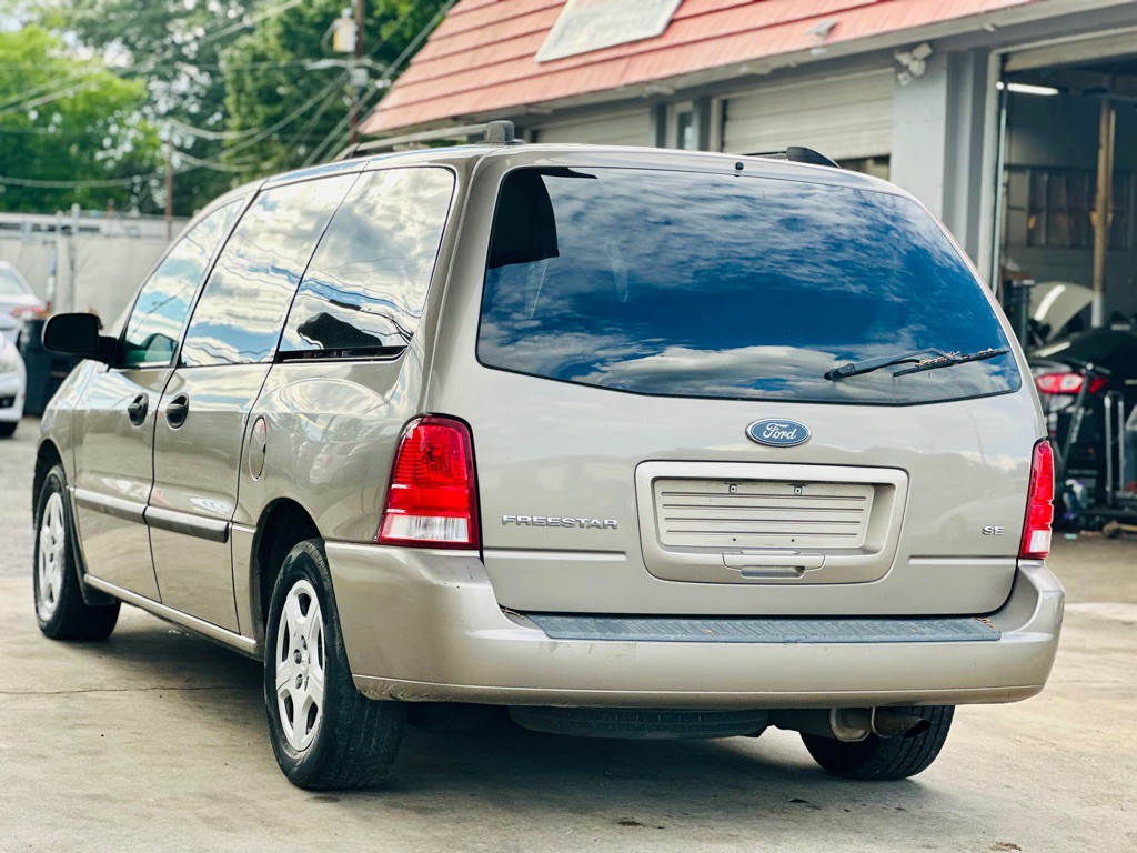 2006 Ford Freestar Image 8