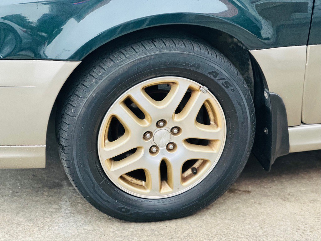2000 Subaru Legacy Image 4