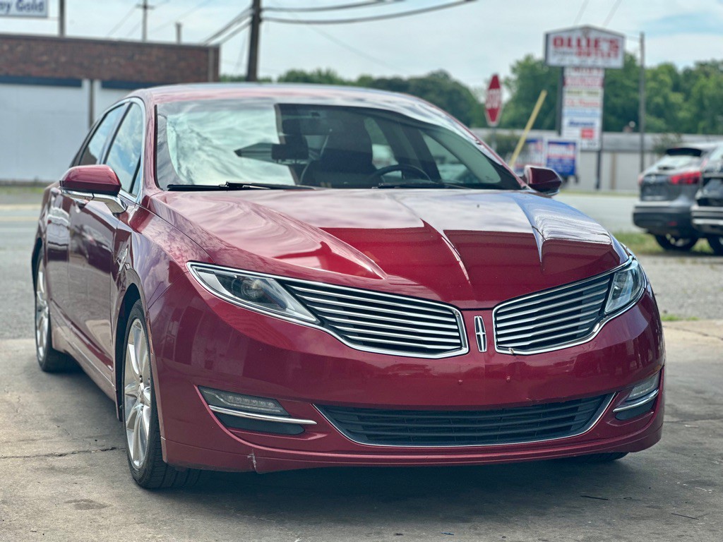 2014 Lincoln MKZ Image 1