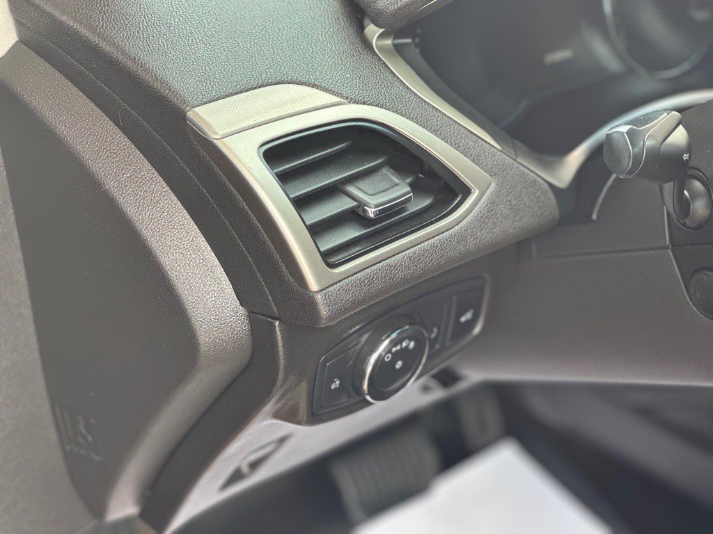 2014 Lincoln MKZ Image 13