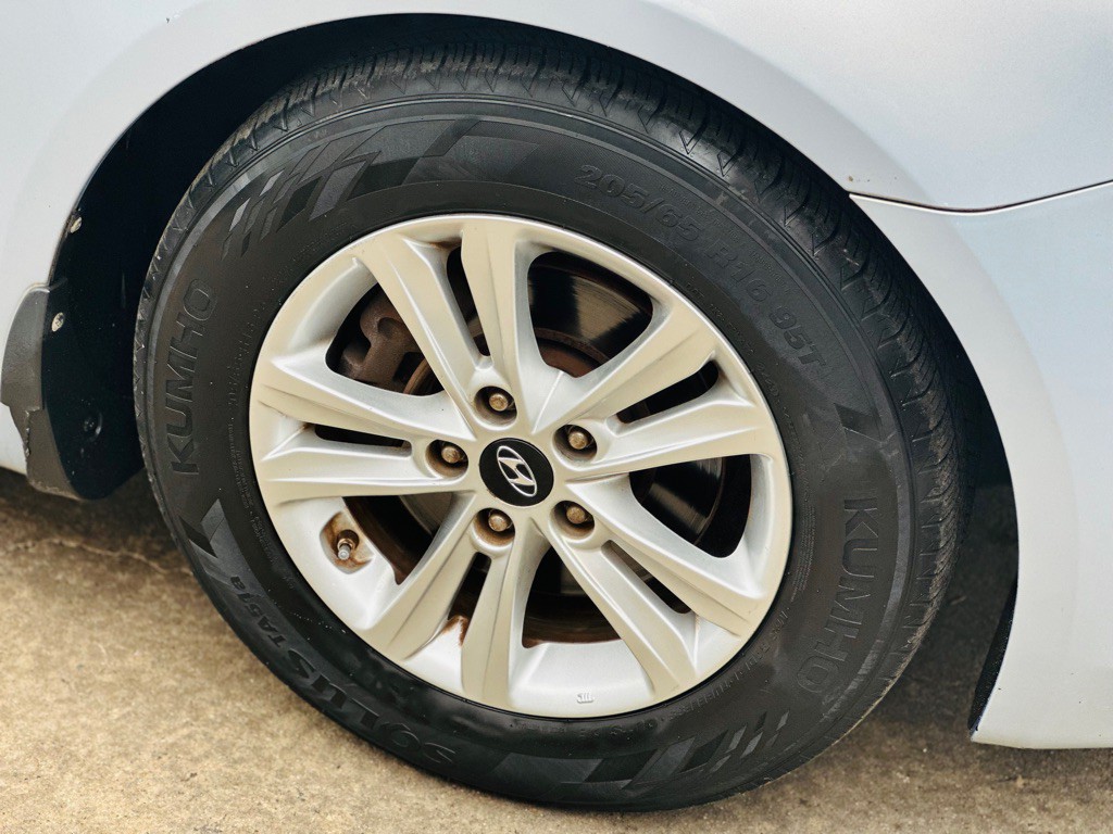 2012 Hyundai Sonata Image 4