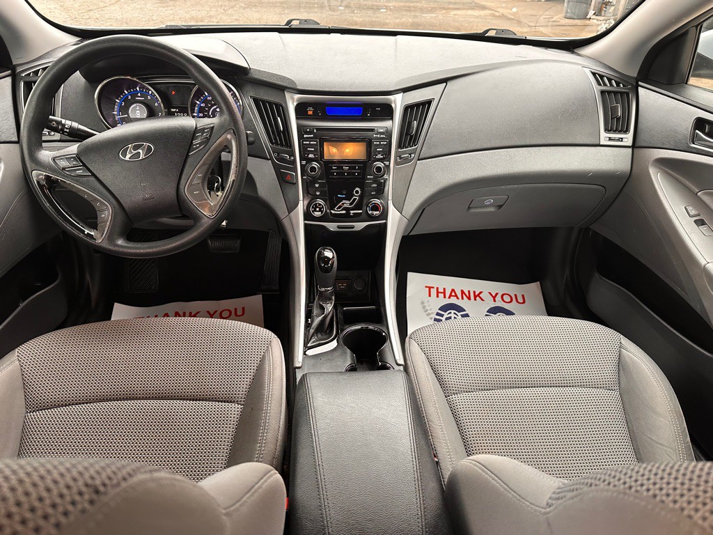 2012 Hyundai Sonata Image 15