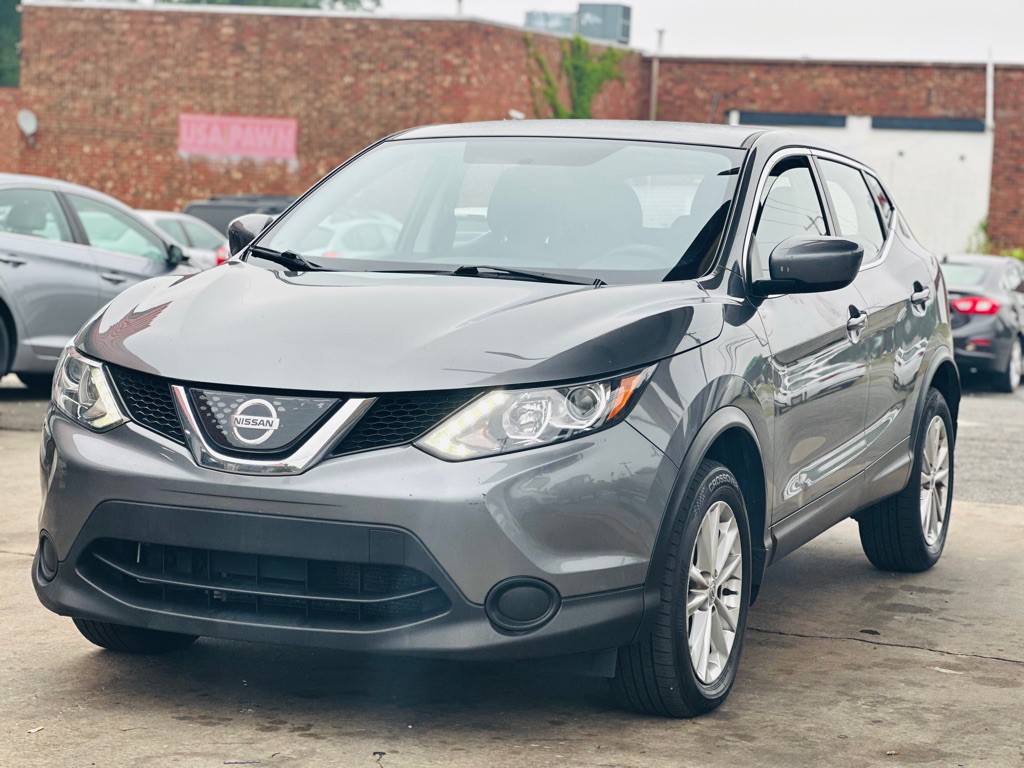 2018 Nissan Rogue Image 3