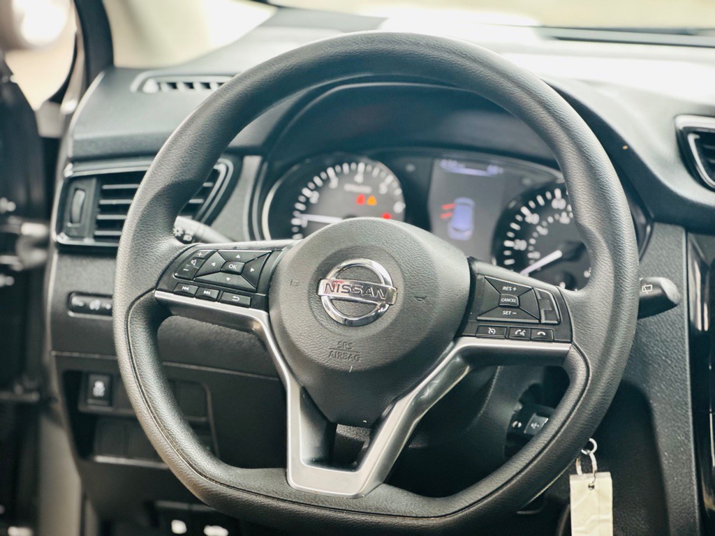 2018 Nissan Rogue Image 11