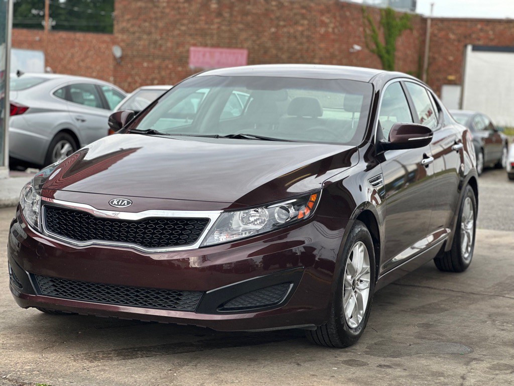 2011 Kia Optima Image 3