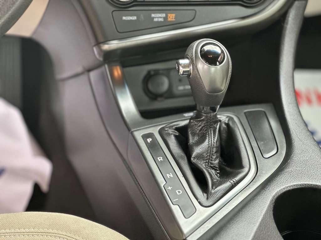 2011 Kia Optima Image 11