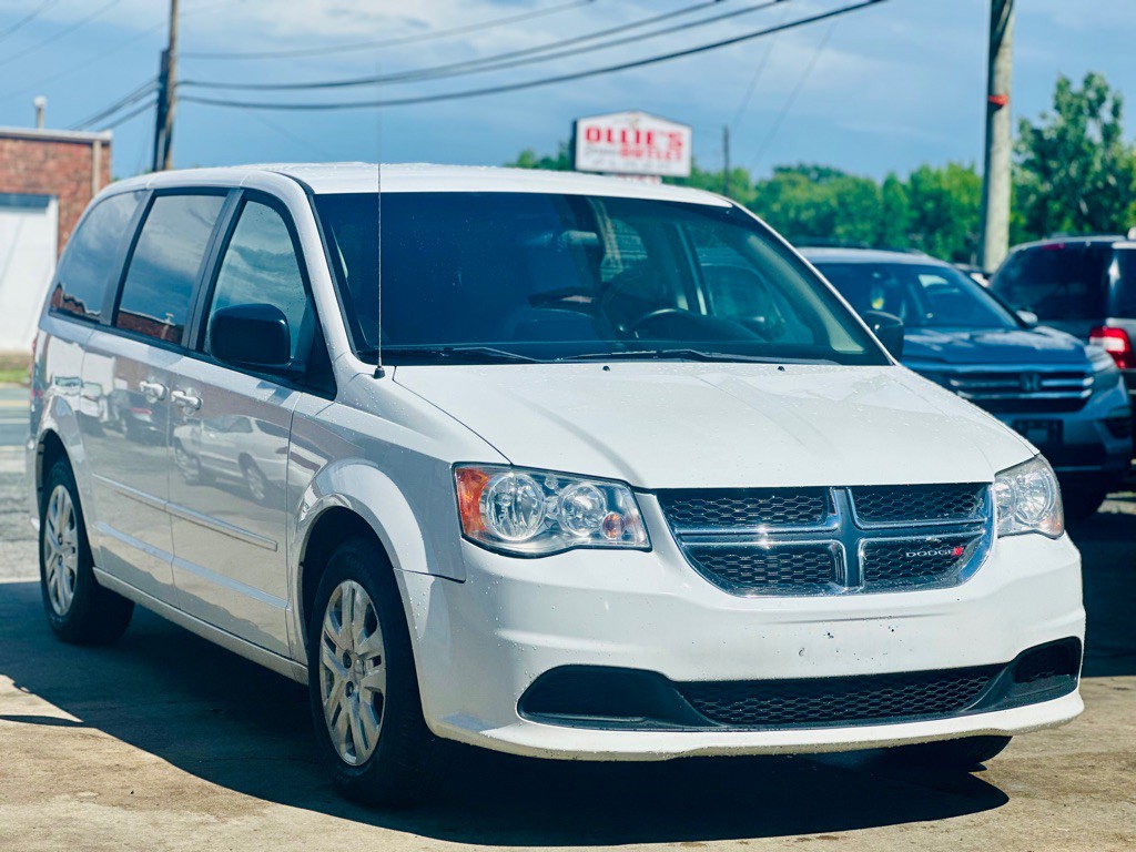 2016 Dodge Grand Caravan Image 1