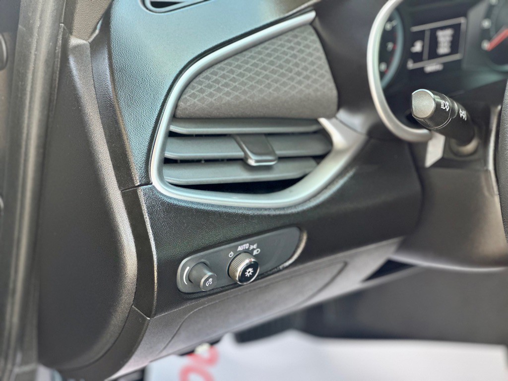 2020 Chevrolet Malibu Image 15