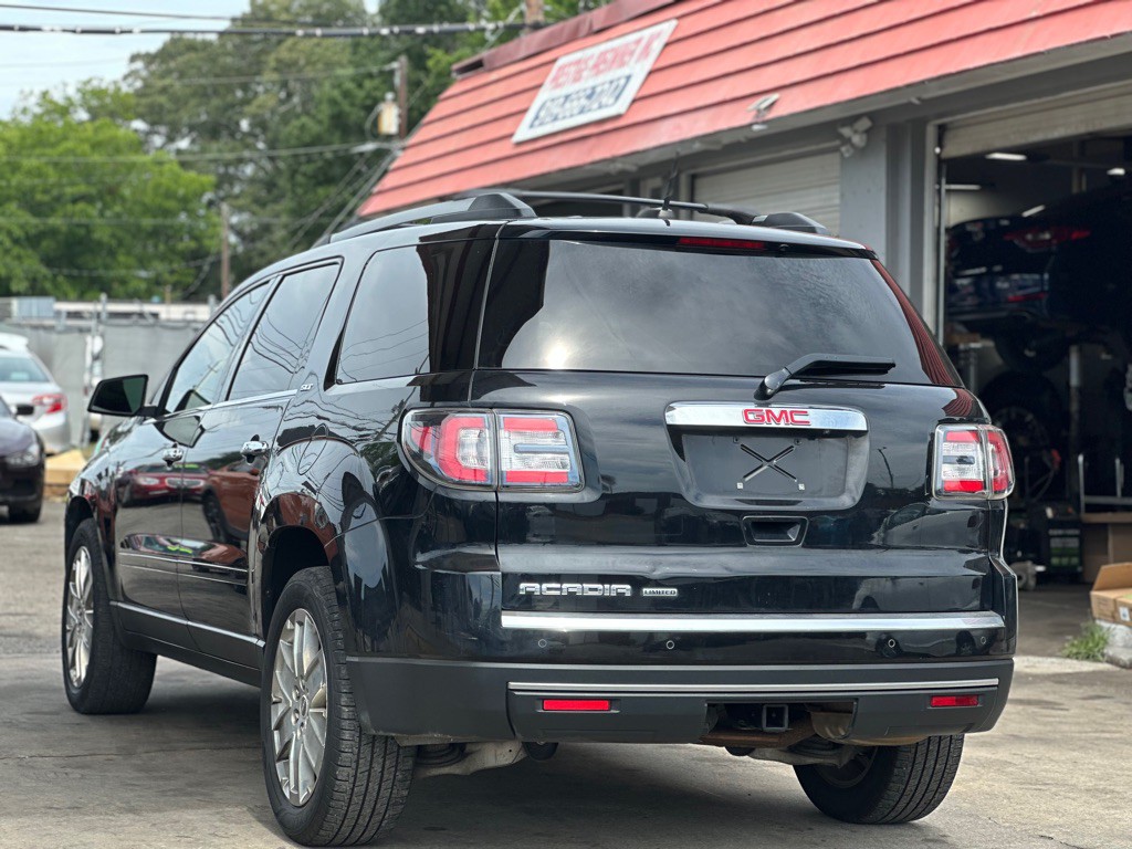 2017 GMC Acadia Image 8