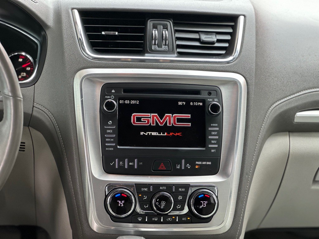 2017 GMC Acadia Image 11
