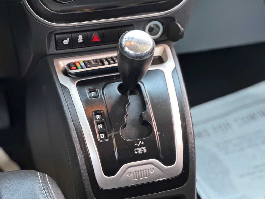 2016 Jeep Compass Image 9