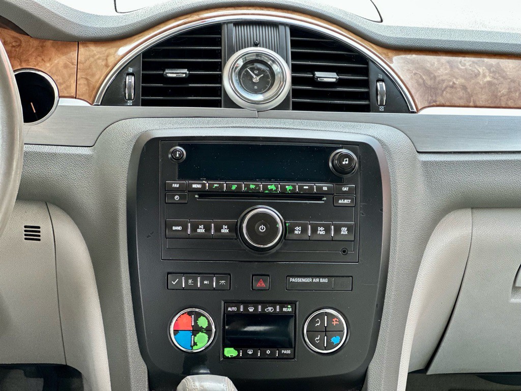 2012 Buick Enclave Image 10