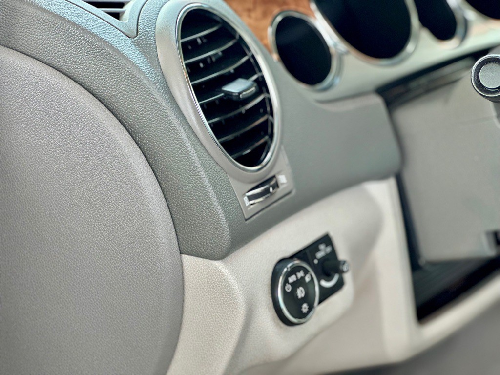 2012 Buick Enclave Image 17