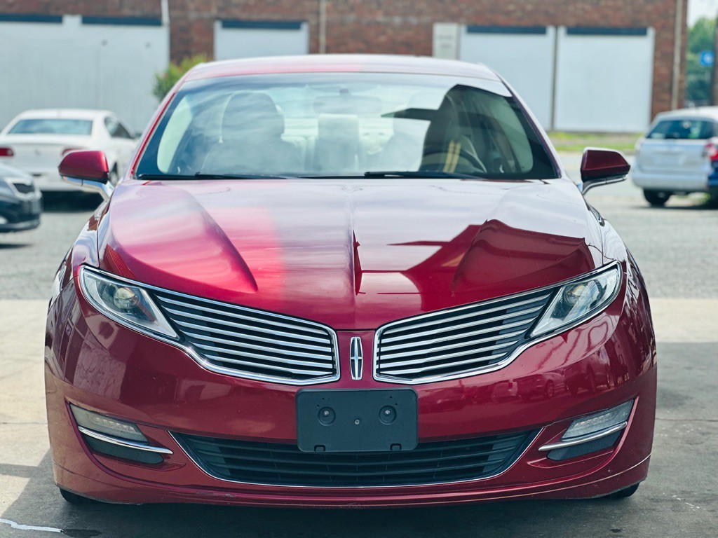 2014 Lincoln MKZ Image 2
