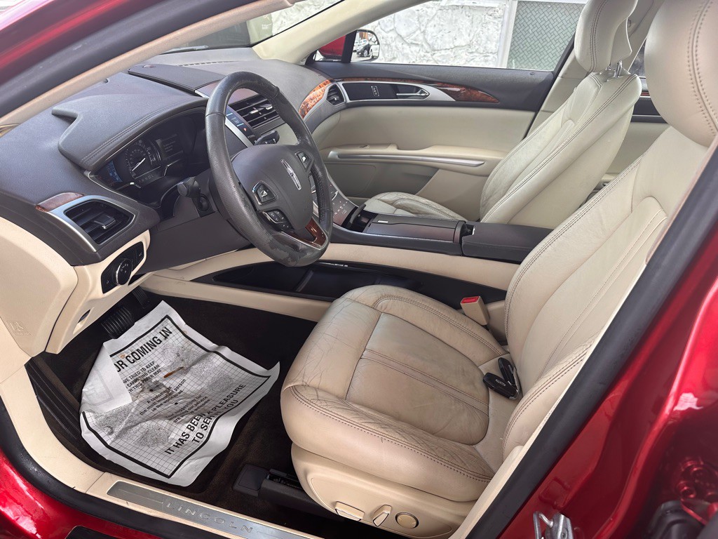 2014 Lincoln MKZ Image 14