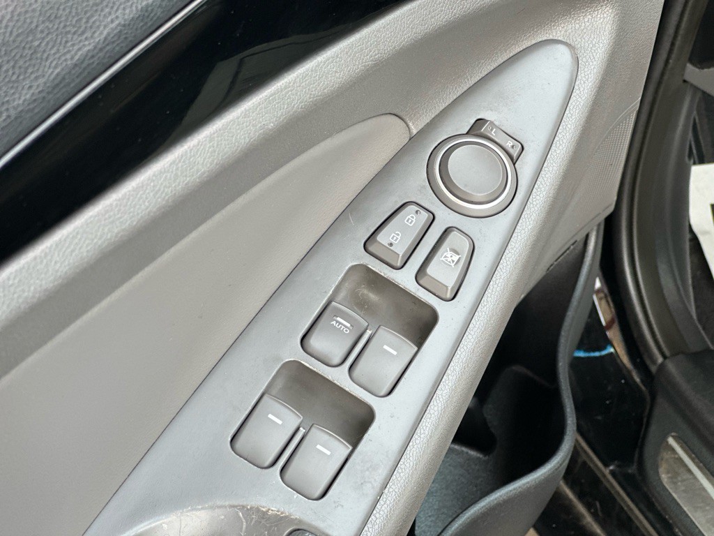 2013 Hyundai Sonata Image 10