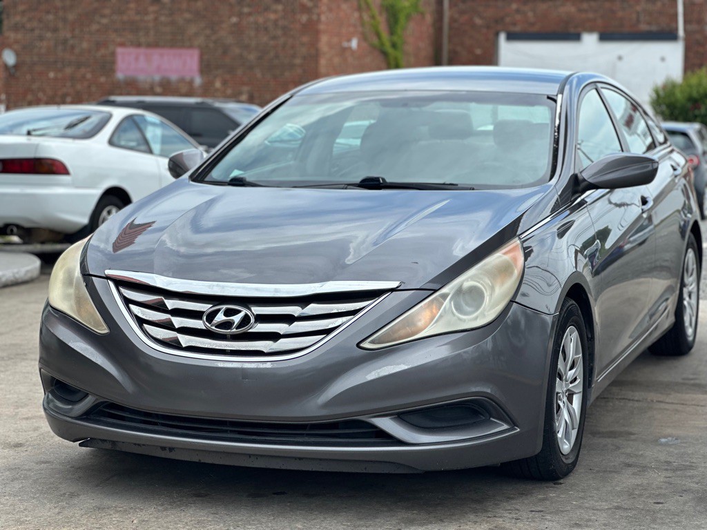 2011 Hyundai Sonata Image 3