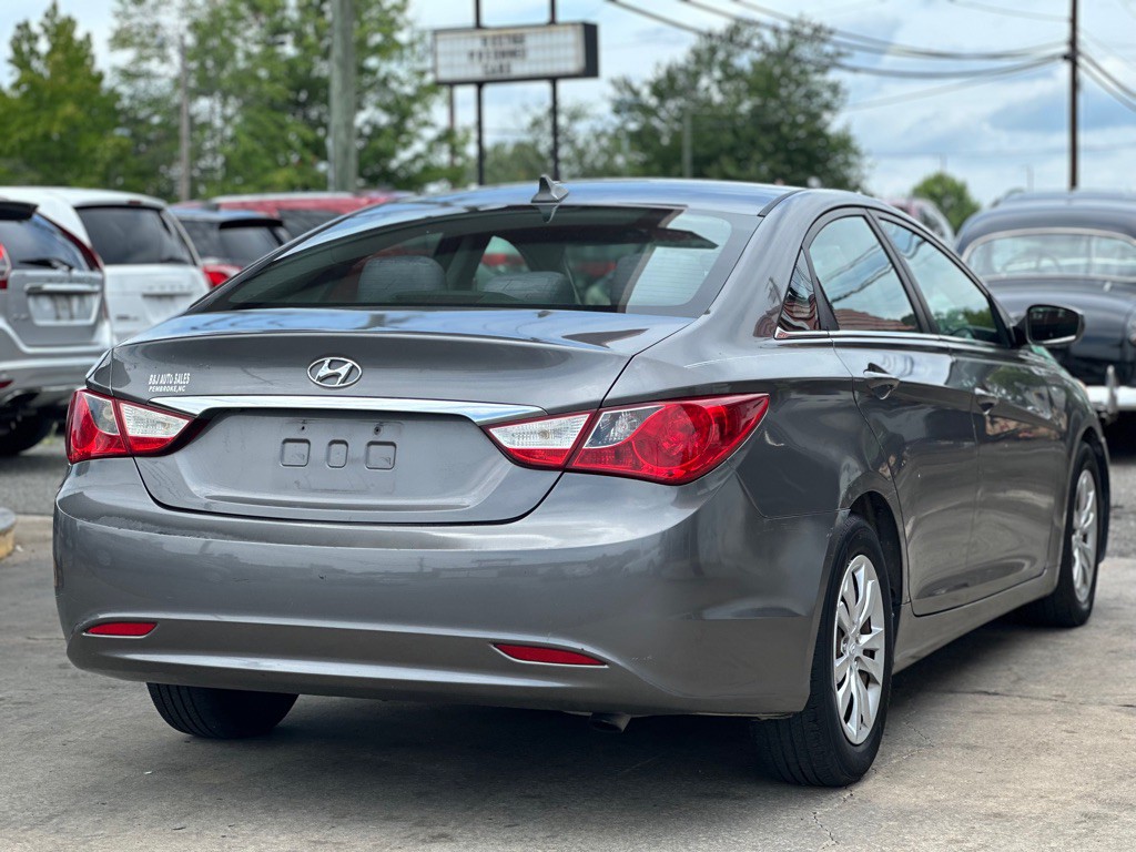 2011 Hyundai Sonata Image 5