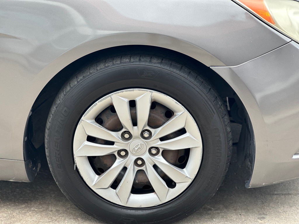 2011 Hyundai Sonata Image 7