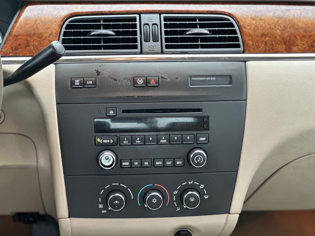 2006 Buick Lacrosse Image 12