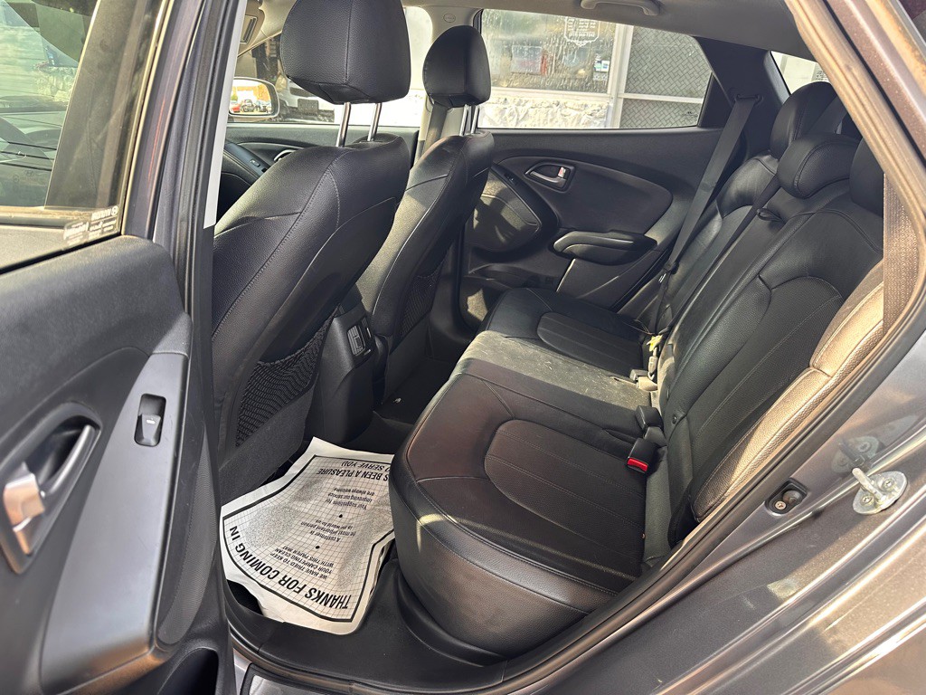 2014 Hyundai Tucson Image 16