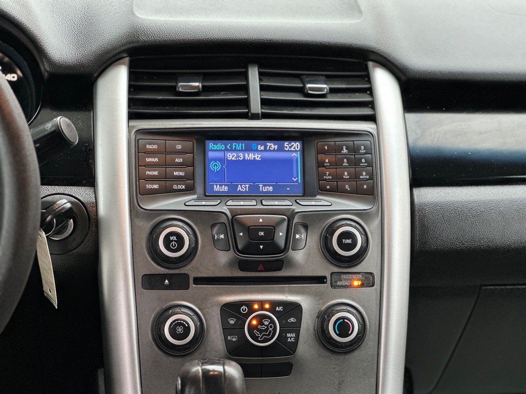 2013 Ford Edge Image 8