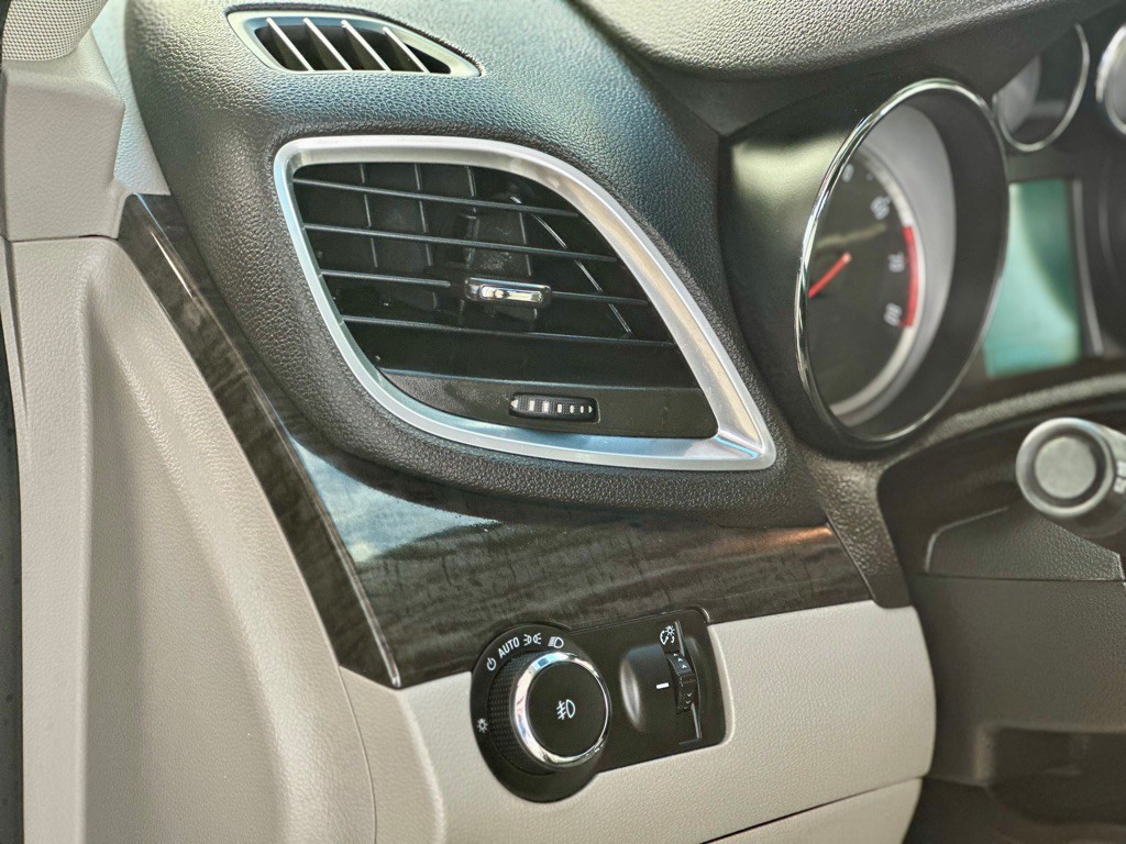 2014 Buick Enclave Image 11