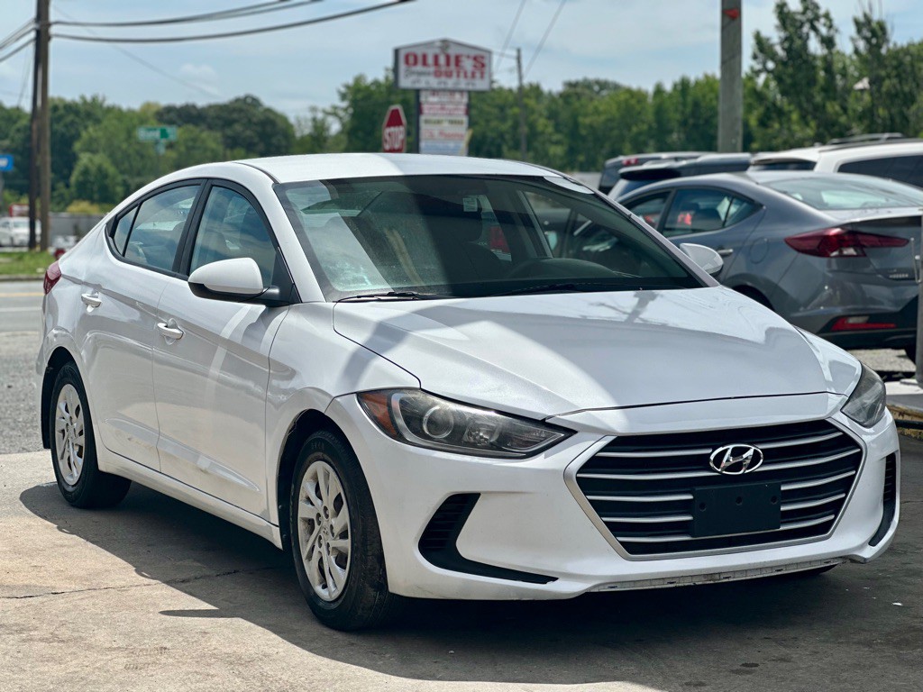2018 Hyundai Elantra Image 1