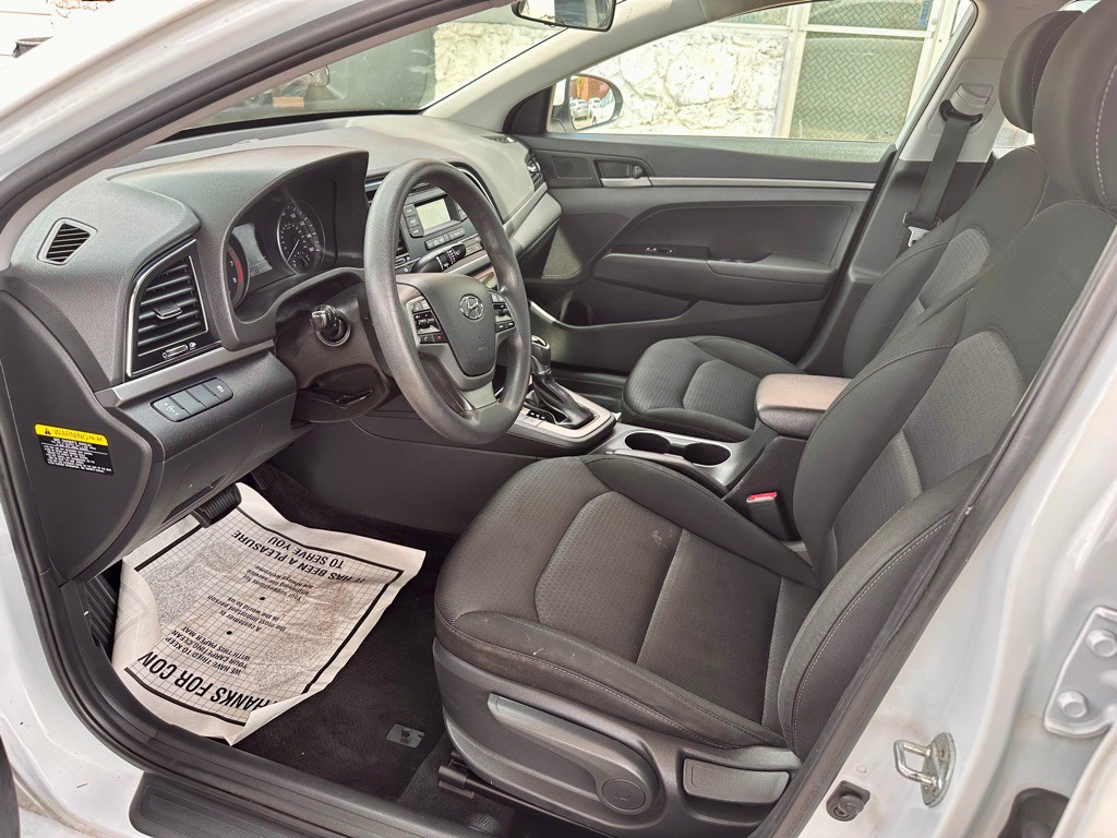 2018 Hyundai Elantra Image 13