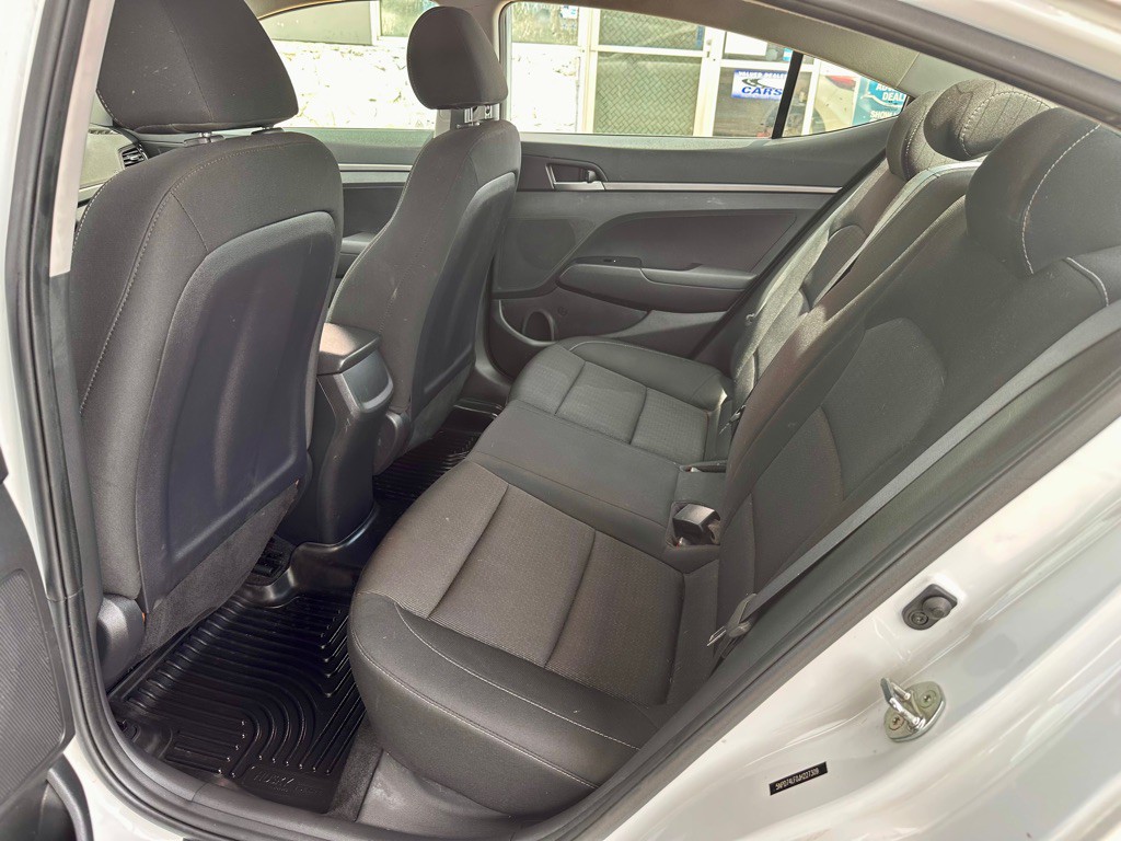 2018 Hyundai Elantra Image 14