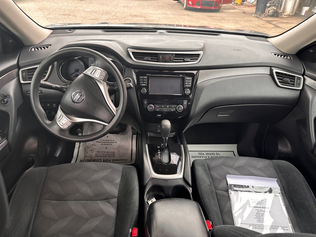 2016 Nissan Rogue Image 10