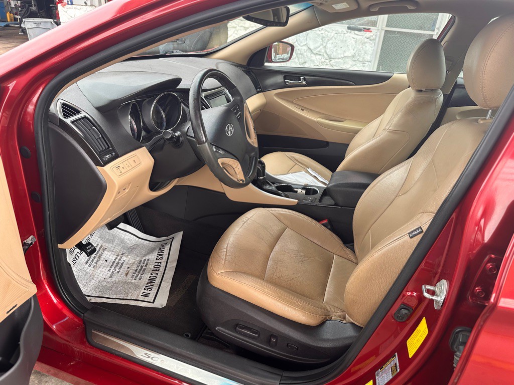 2013 Hyundai Sonata Image 11