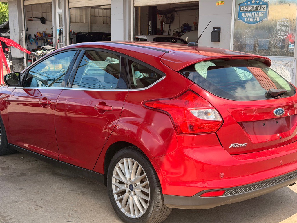 2012 Ford Focus Image 7