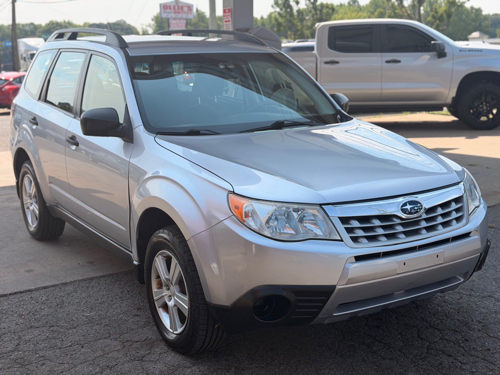 2013 Subaru Forester Image 2