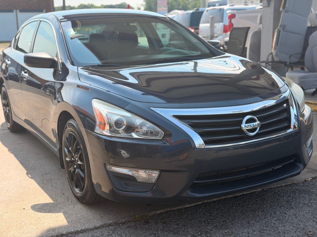 2015 Nissan