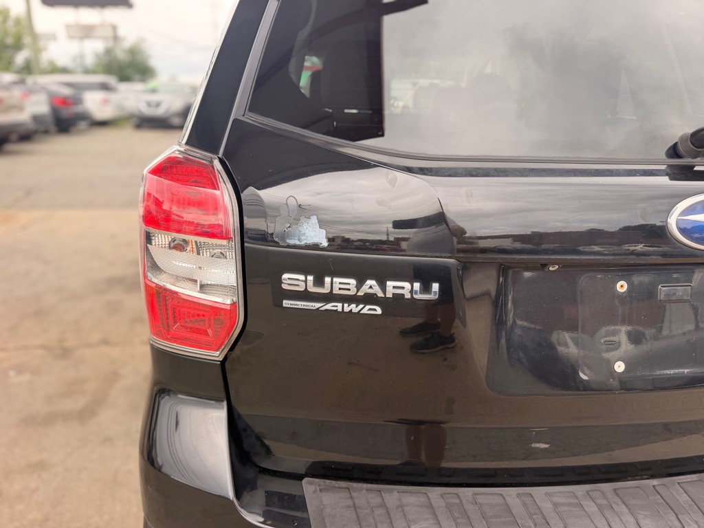 2014 Subaru Forester Image 10