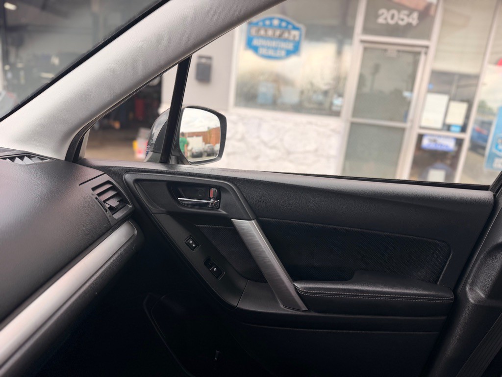 2014 Subaru Forester Image 17