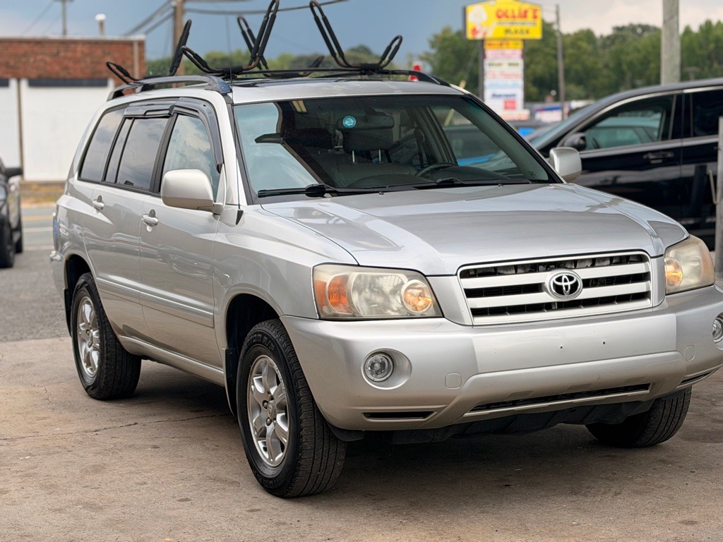 2005 Toyota Highlander Image 2
