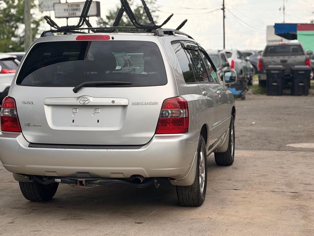 2005 Toyota Highlander Image 8