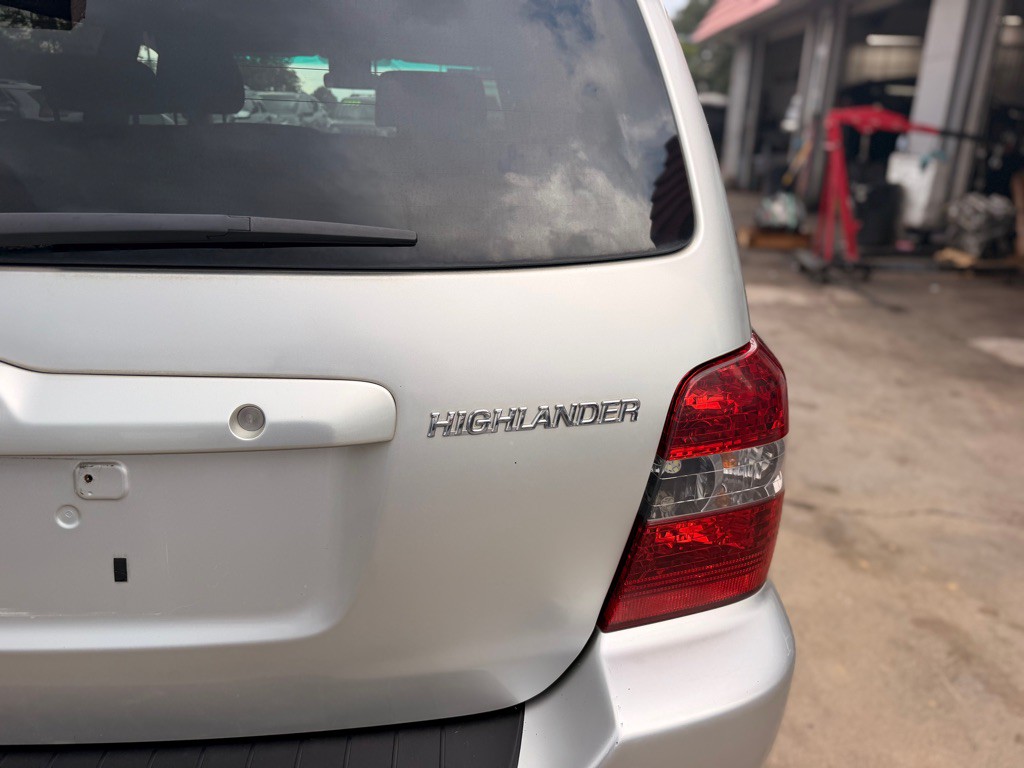2005 Toyota Highlander Image 9