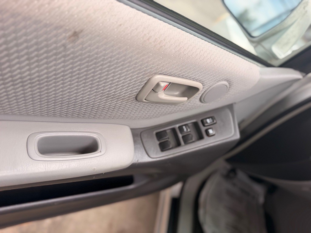 2005 Toyota Highlander Image 17