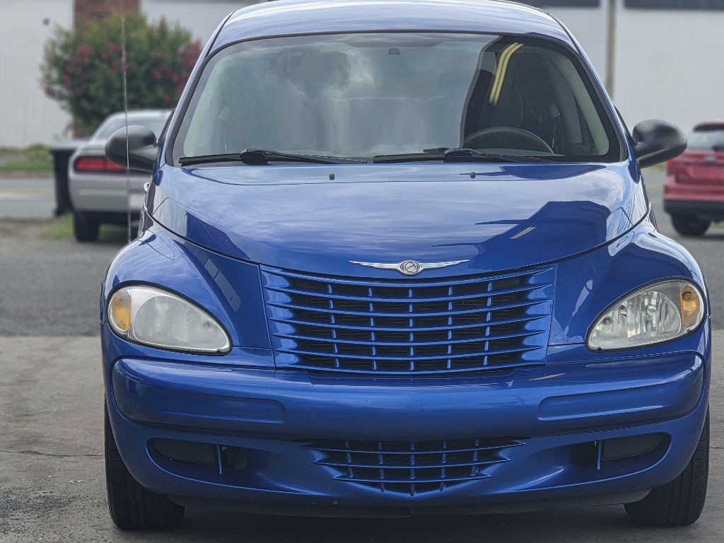 2005 Chrysler PT Cruiser Image 2