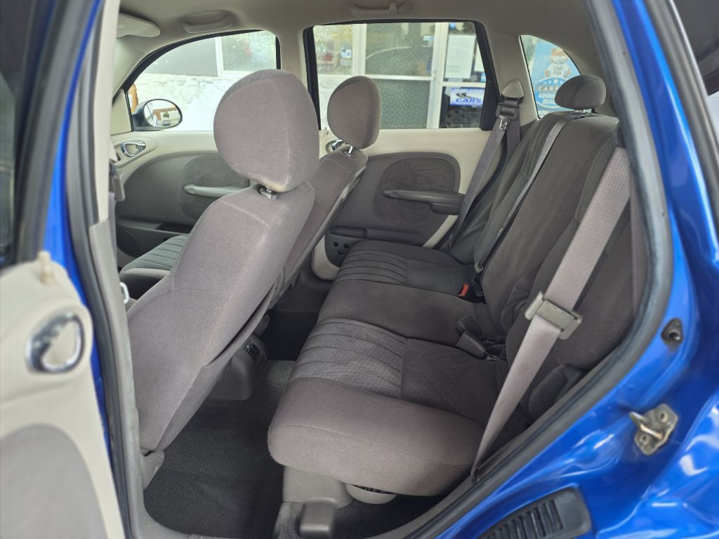 2005 Chrysler PT Cruiser Image 9