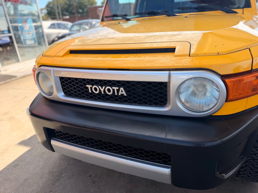 2007 Toyota FJ Cruiser Image 16