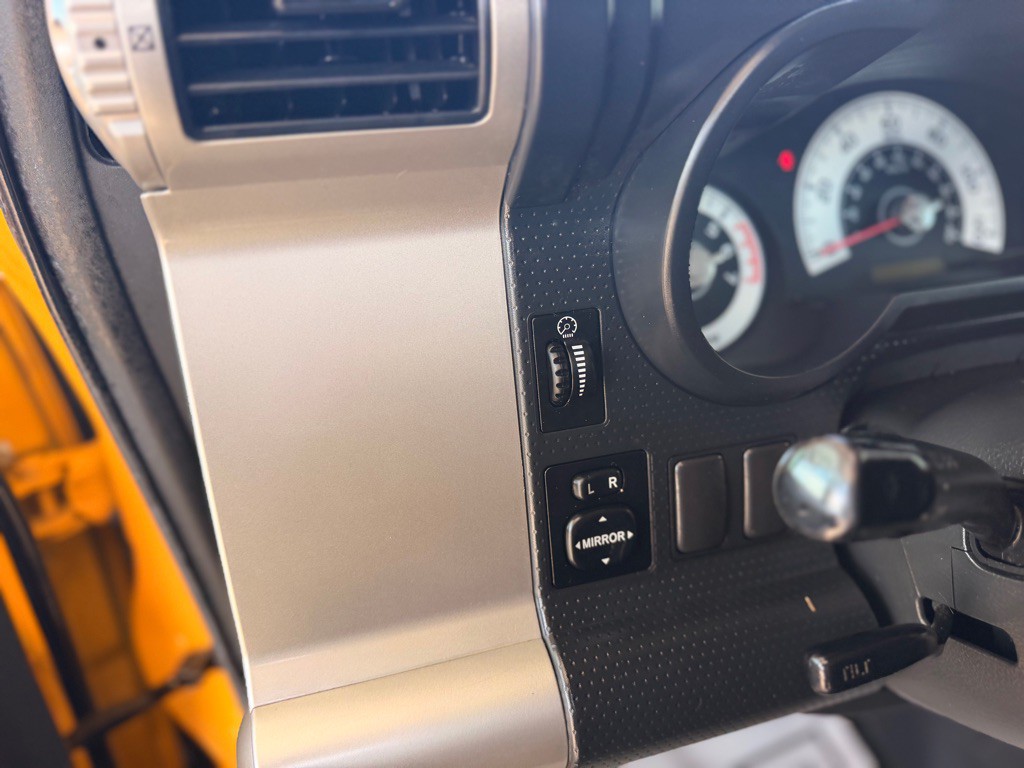 2007 Toyota FJ Cruiser Image 29