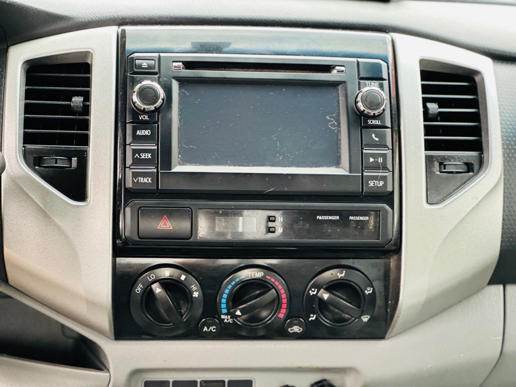2013 Toyota Tacoma Image 9