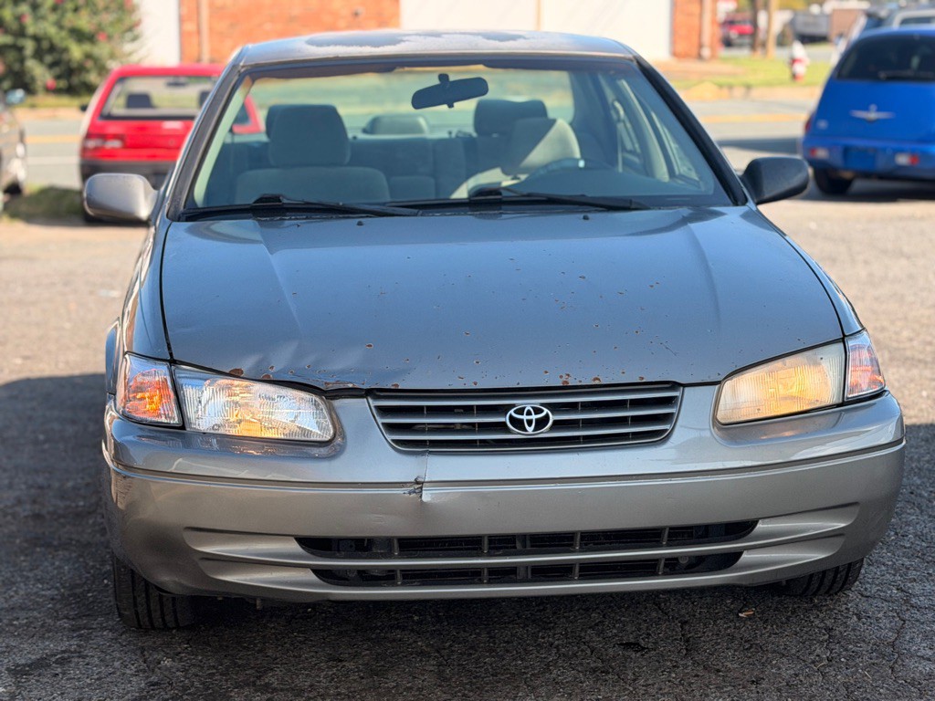 1997 Toyota Camry Image 3