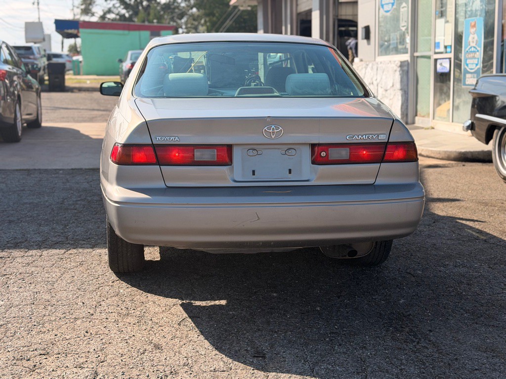 1997 Toyota Camry Image 6
