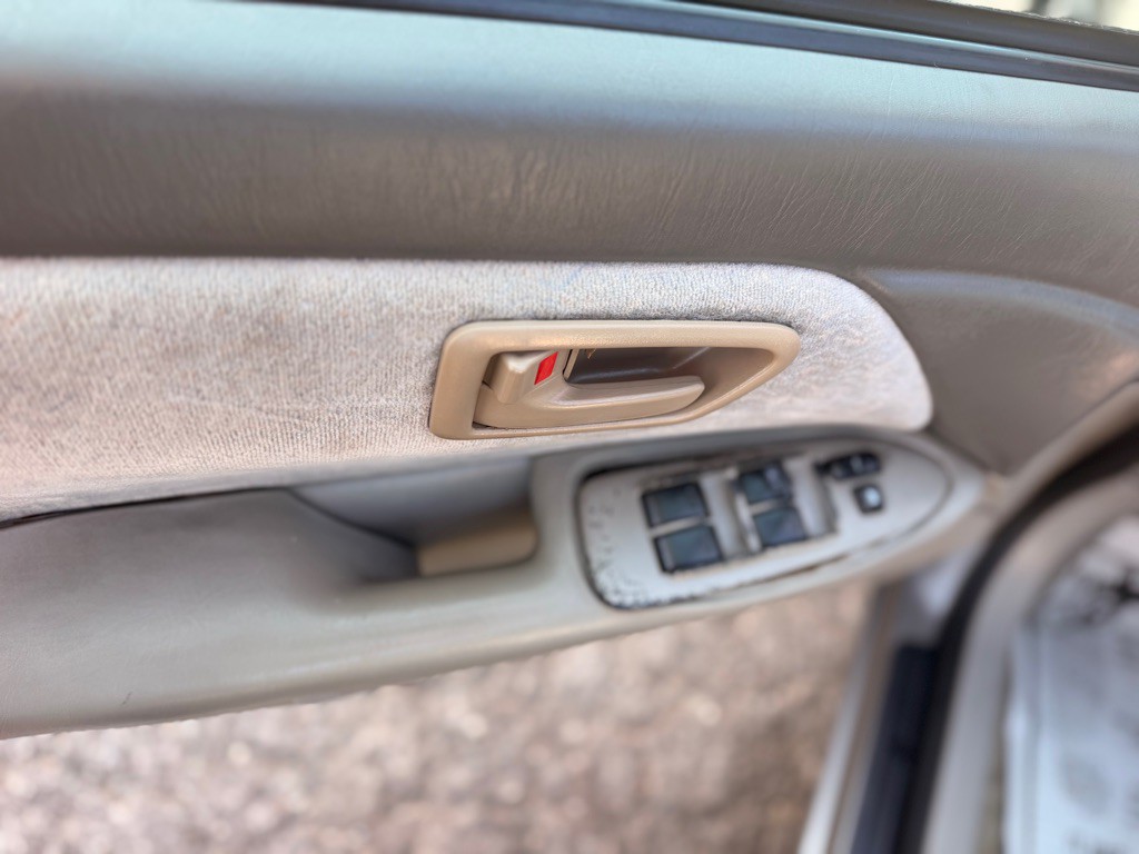 1997 Toyota Camry Image 11