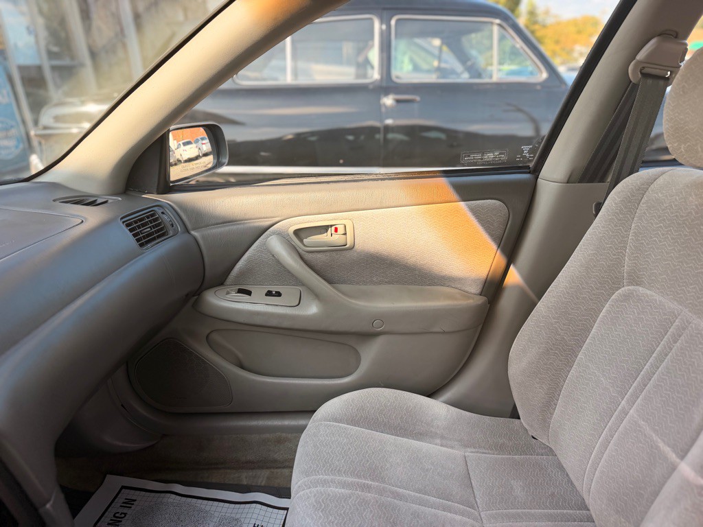 1997 Toyota Camry Image 12